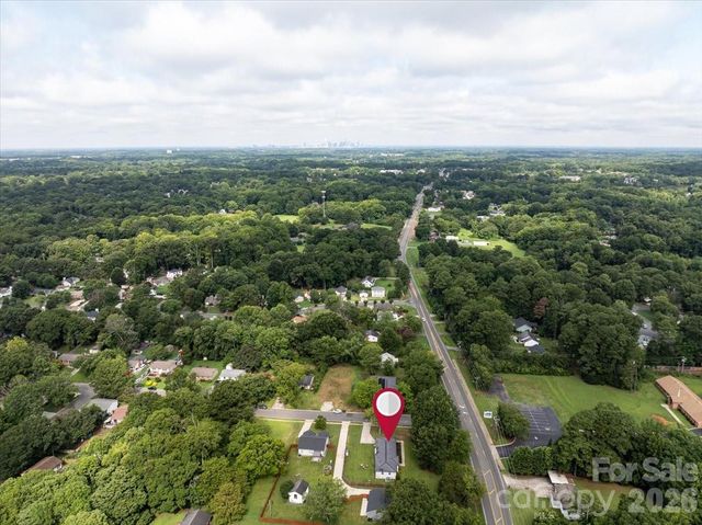 8000 Lawyers Road, Charlotte, NC 28227
