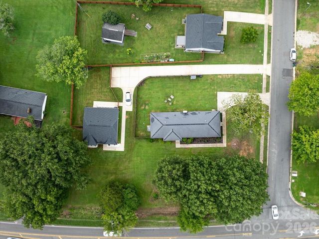 8000 Lawyers Road, Charlotte, NC 28227