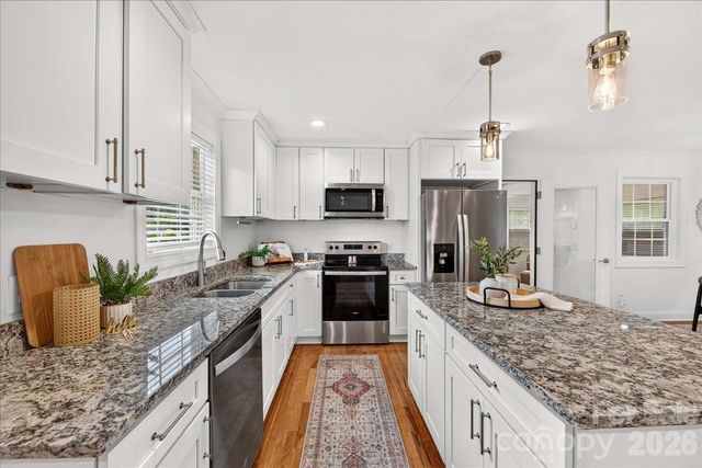 8000 Lawyers Road, Charlotte, NC 28227