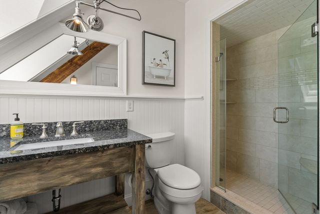 14 2nd St, Harwich, MA 02645