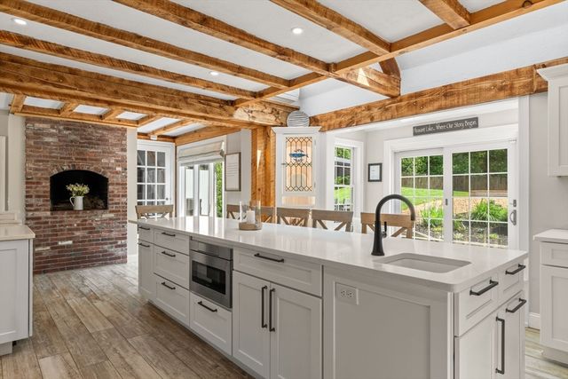 14 2nd St, Harwich, MA 02645