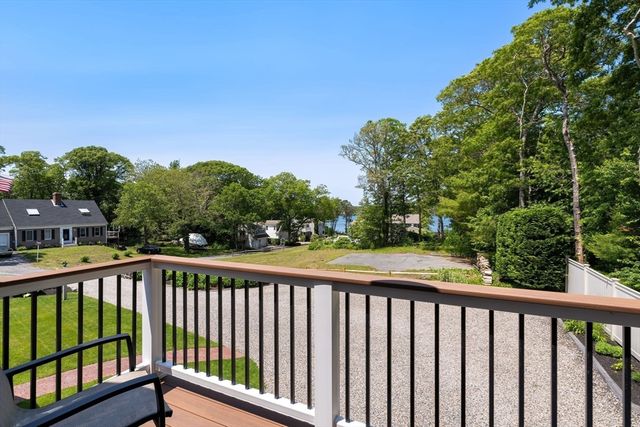 14 2nd St, Harwich, MA 02645