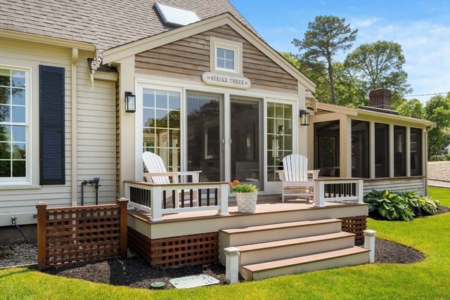 14 2nd St, Harwich, MA 02645