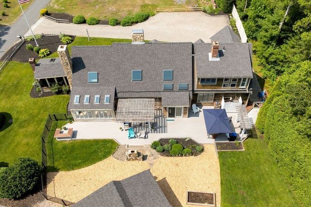 14 2nd St, Harwich, MA 02645