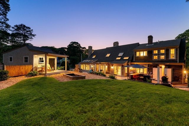 14 2nd St, Harwich, MA 02645