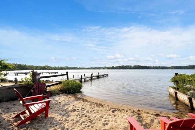 14 2nd St, Harwich, MA 02645