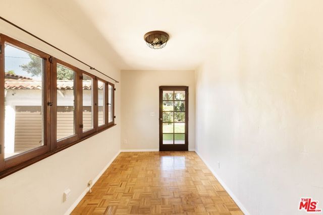 112 N Valley Street, Burbank, CA 91505