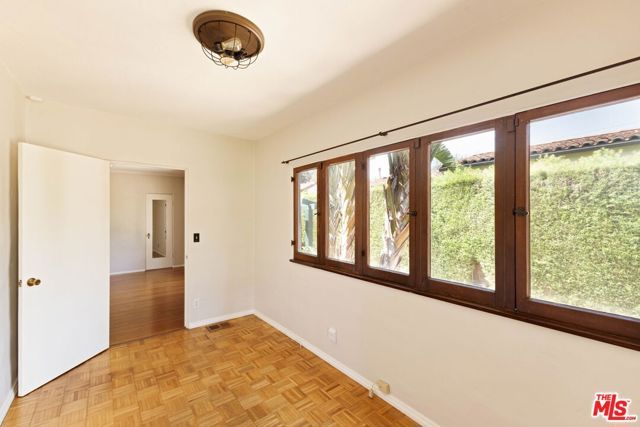 112 N Valley Street, Burbank, CA 91505