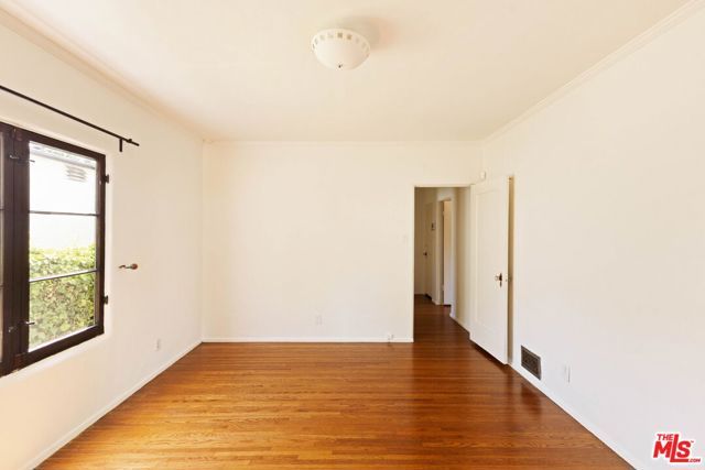 112 N Valley Street, Burbank, CA 91505