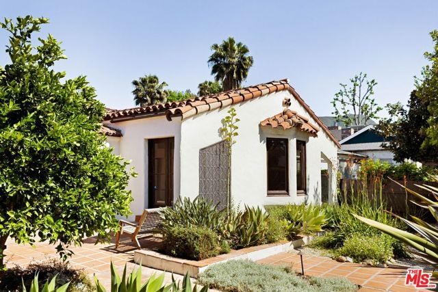 112 N Valley Street, Burbank, CA 91505