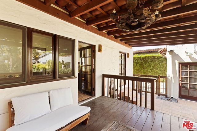 112 N Valley Street, Burbank, CA 91505