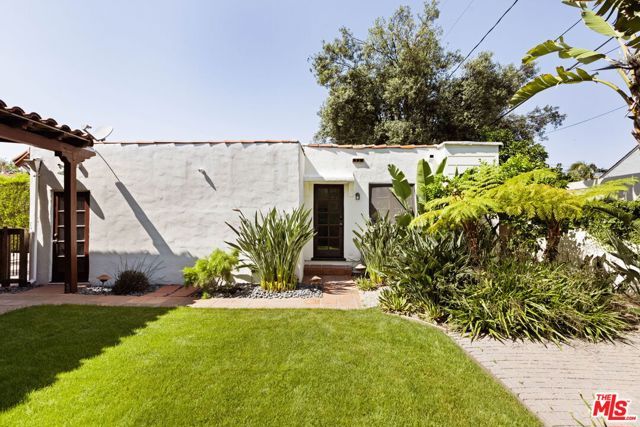 112 N Valley Street, Burbank, CA 91505