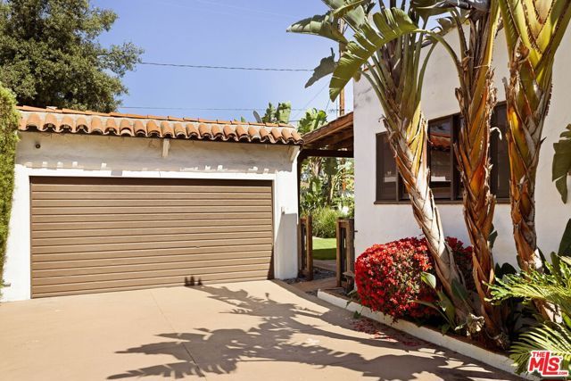 112 N Valley Street, Burbank, CA 91505