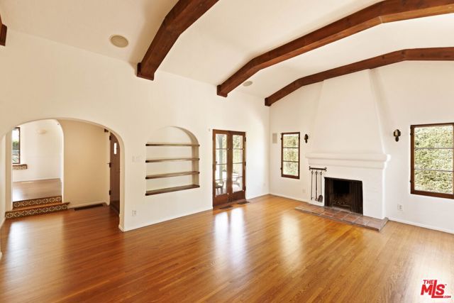 112 N Valley Street, Burbank, CA 91505