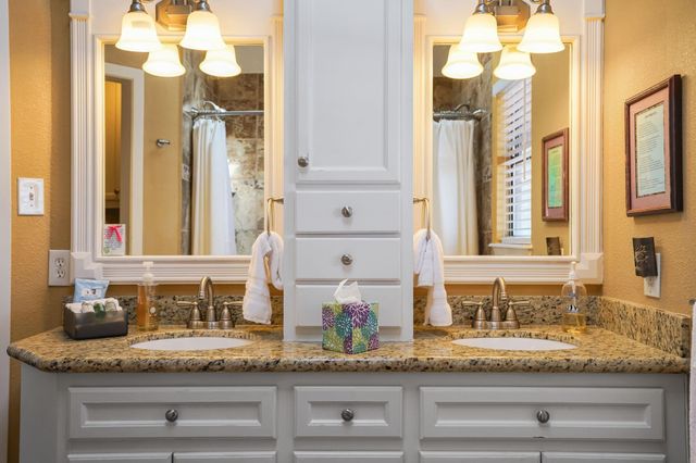 16402 Clear Water Circle, Montgomery, TX 77356