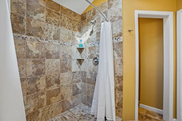 16402 Clear Water Circle, Montgomery, TX 77356