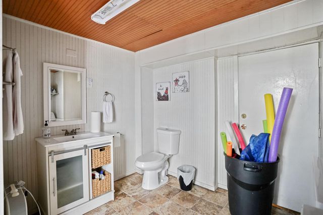 16402 Clear Water Circle, Montgomery, TX 77356