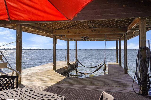 16402 Clear Water Circle, Montgomery, TX 77356