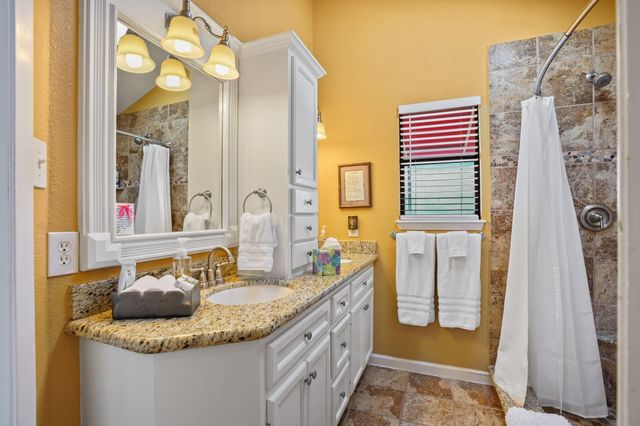 16402 Clear Water Circle, Montgomery, TX 77356