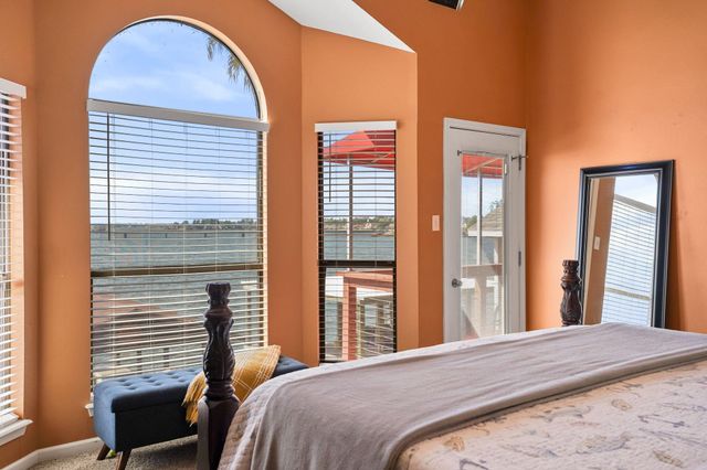 16402 Clear Water Circle, Montgomery, TX 77356