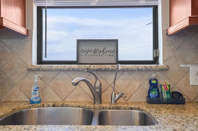 16402 Clear Water Circle, Montgomery, TX 77356