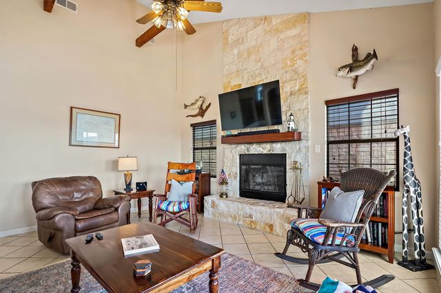 16402 Clear Water Circle, Montgomery, TX 77356