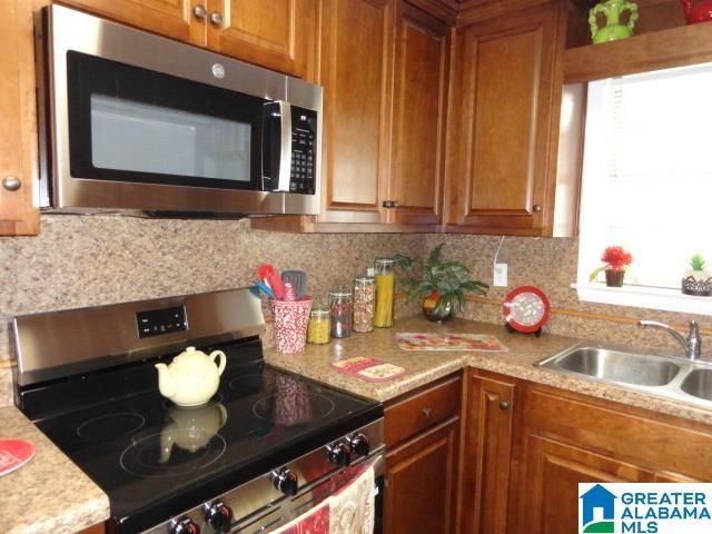 424 VALLEY STREET, Adamsville, AL 35005