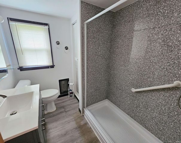 5428 Ashland Drive, Fort Wayne, IN 46835