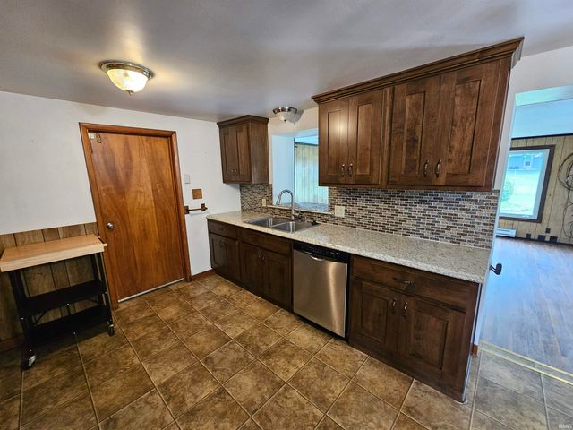 5428 Ashland Drive, Fort Wayne, IN 46835
