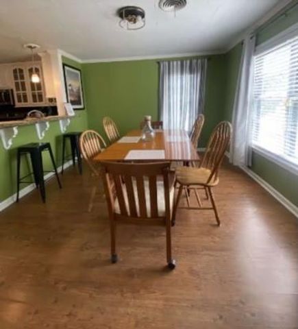 160 E Darby Street, Bridge City, TX 77611