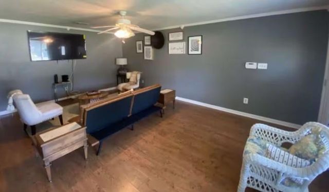 160 E Darby Street, Bridge City, TX 77611