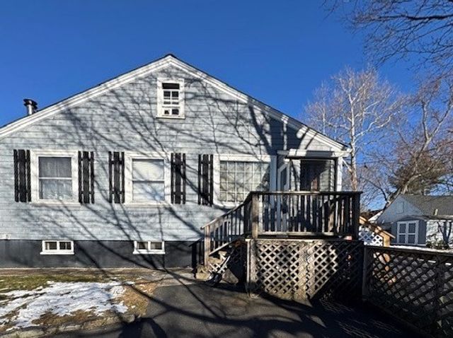 50 Blackstone St, Cumberland, RI 02864