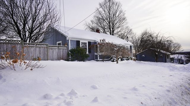 50 Blackstone St, Cumberland, RI 02864