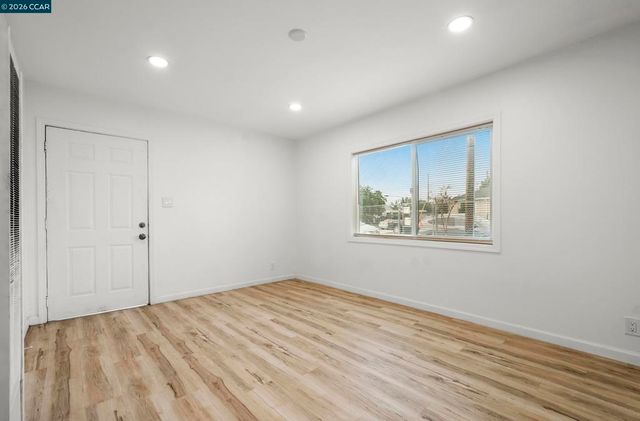 9028 A St, Oakland, CA 94603