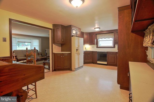 1368 S KEIM STREET, Pottstown, PA 19465