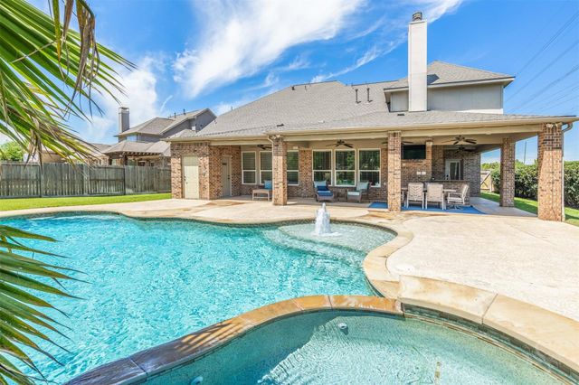 28003 Nobbe Hollow Drive, Katy, TX 77494