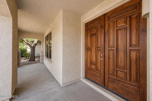 1375 E LOCUST Drive, Chandler, AZ 85286