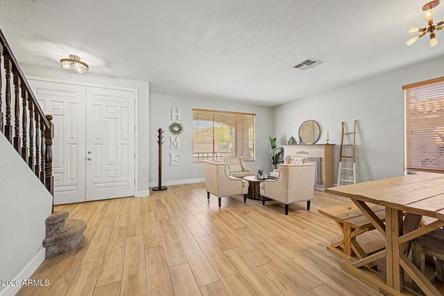1375 E LOCUST Drive, Chandler, AZ 85286