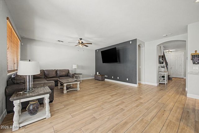 1375 E LOCUST Drive, Chandler, AZ 85286