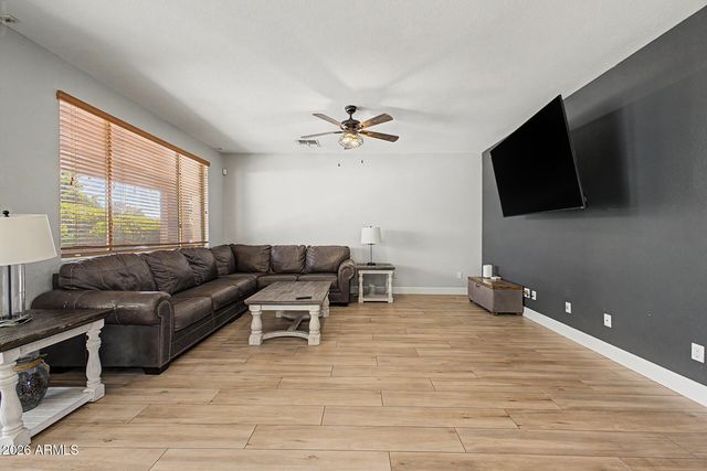 1375 E LOCUST Drive, Chandler, AZ 85286