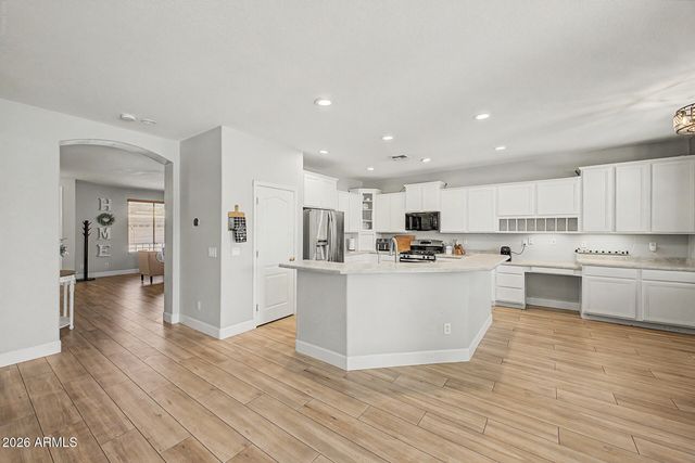 1375 E LOCUST Drive, Chandler, AZ 85286
