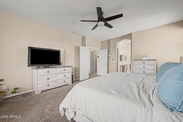 1375 E LOCUST Drive, Chandler, AZ 85286