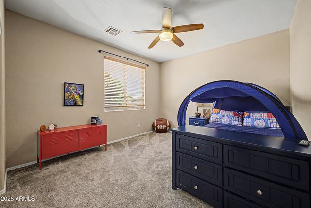 1375 E LOCUST Drive, Chandler, AZ 85286