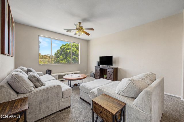 1375 E LOCUST Drive, Chandler, AZ 85286