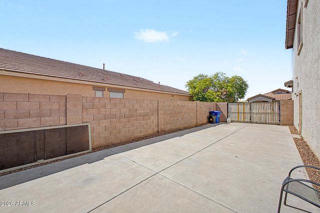1375 E LOCUST Drive, Chandler, AZ 85286