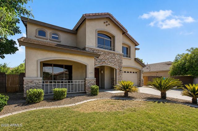 1375 E LOCUST Drive, Chandler, AZ 85286