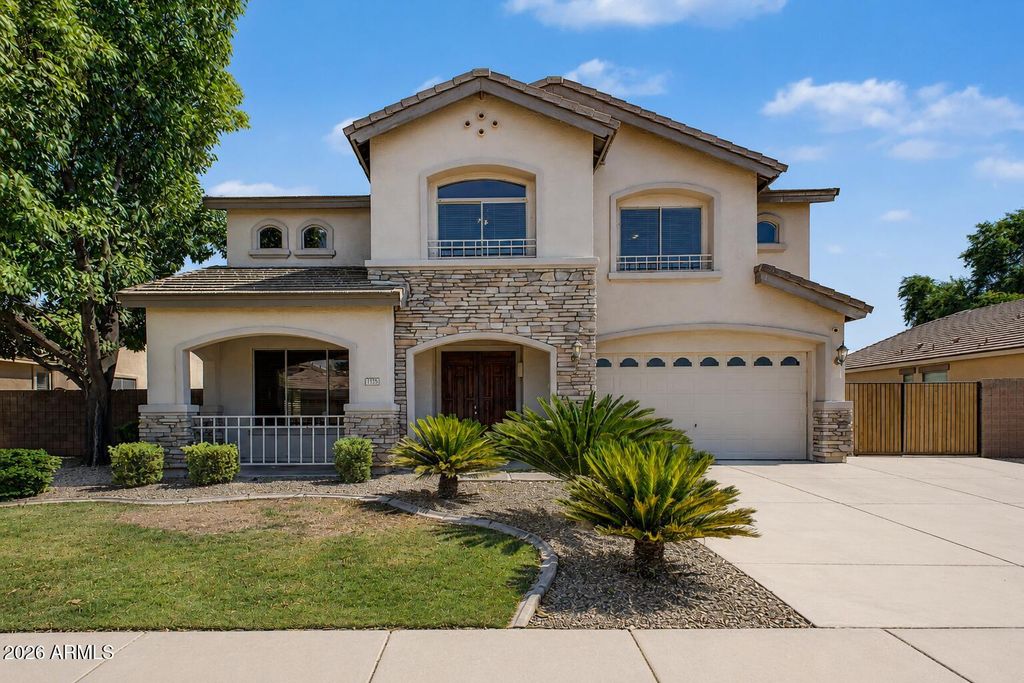 1375 E LOCUST Drive, Chandler, AZ 85286