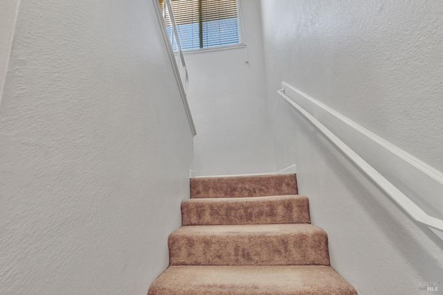 61 Parrott St, Vallejo, CA 94590