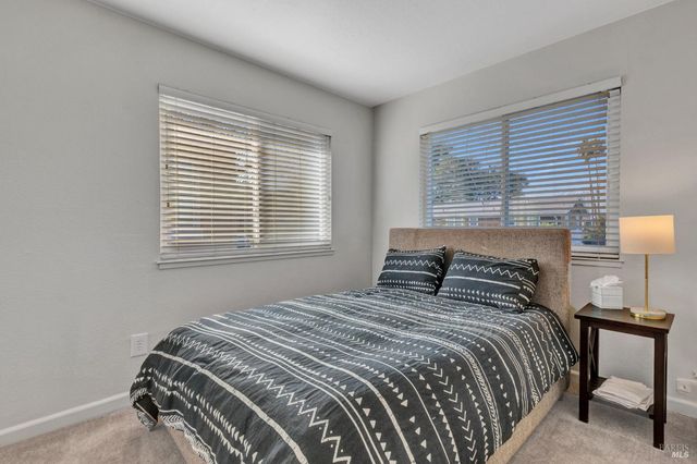 61 Parrott St, Vallejo, CA 94590