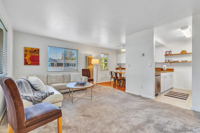 61 Parrott St, Vallejo, CA 94590